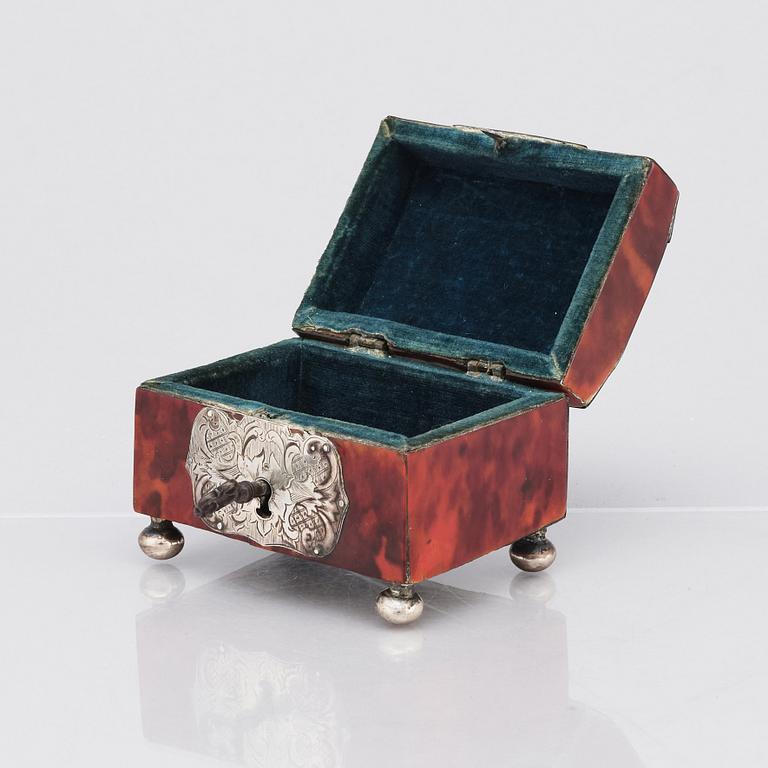 A Baroque tortoise-shell box, first part of the 18th century.