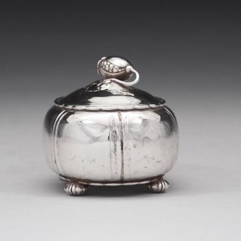 Georg Jensen, A Georg Jensen 800/1000 silver bonbonnière, Denmark 1919.