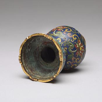 A cloisonné vase, Qingdynasty, 18th Century.