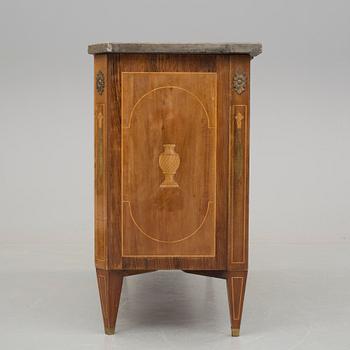 BYRÅ, gustaviansk, 1700-talets slut/ 1800-talets början.