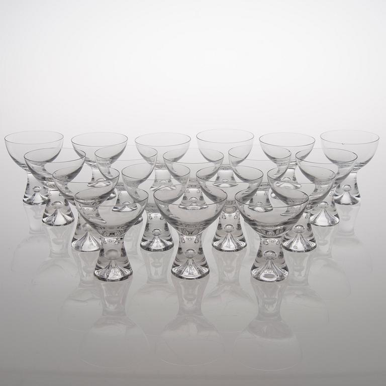 A 124-piece set of 'Tapio' glassware for Iittala.