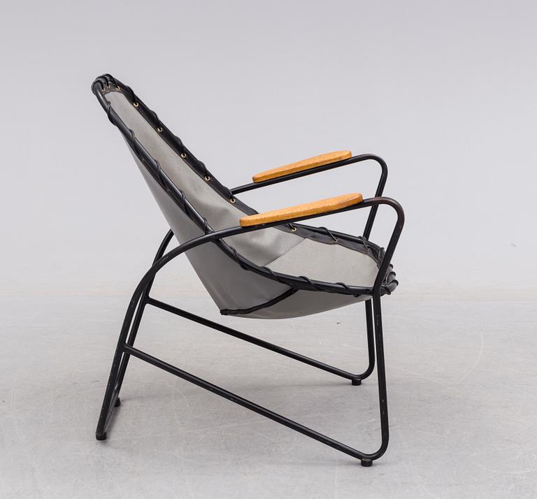 A 1950s easy chair.