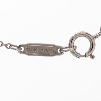 Tiffany & Co, halsband "Metro Cross", 18K vitguld och diamanter.