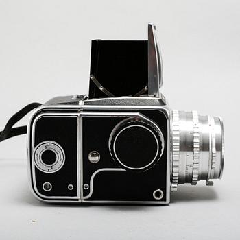 A camera from Hasselblad, model 1000F, 1950s.