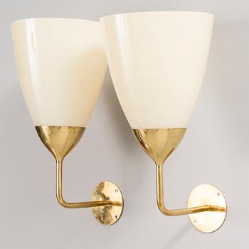 PAAVO TYNELL, A PAIR OF WALL LIGHTS. Taito, 1940s.