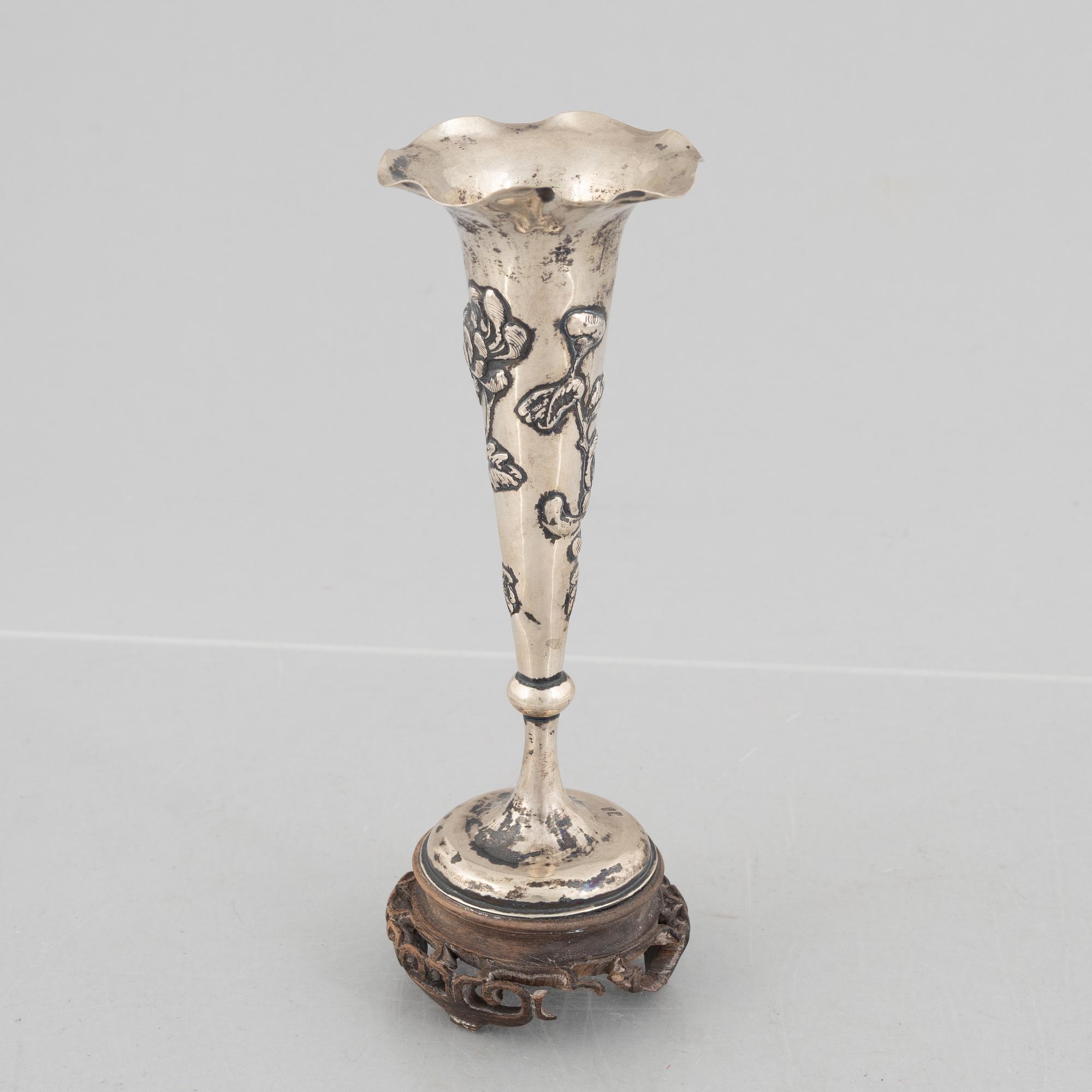 A Chinese silver vase, around 1900.