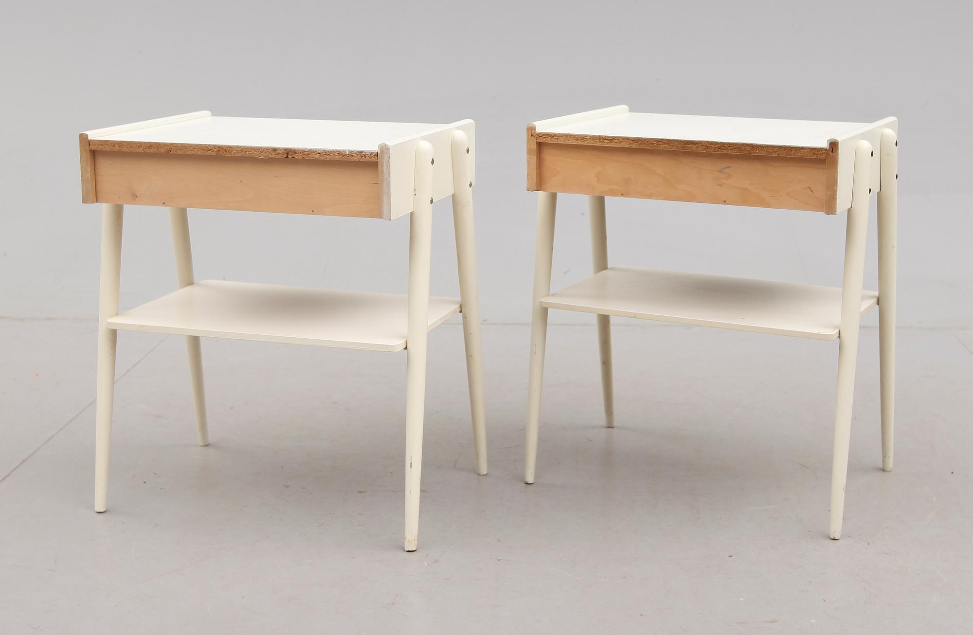 SÄNGBORD, 1 par, AB Carlström & CO Möbelfabrik, 1900-talets mitt.