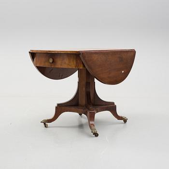 KLAFFBORD, empirestil, 1900-talets första hälft.