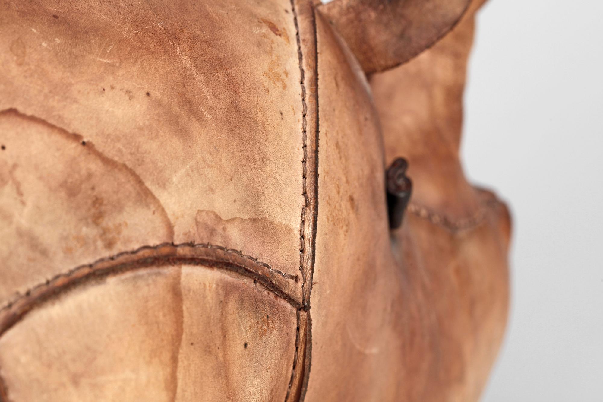 FOTPALL / NOSHÖRNING, Dimitri Omersa & Co för bla. Svenskt Tenn, 1900-talets andra hälft.