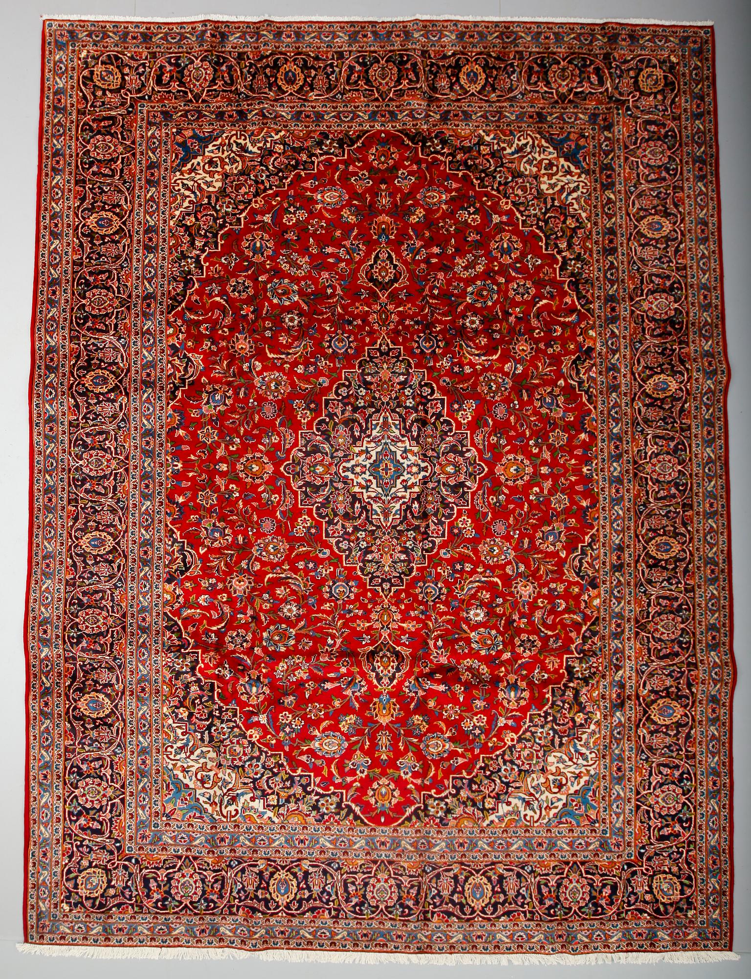 MATTA, Keshan, old, ca  395 x 300 cm.