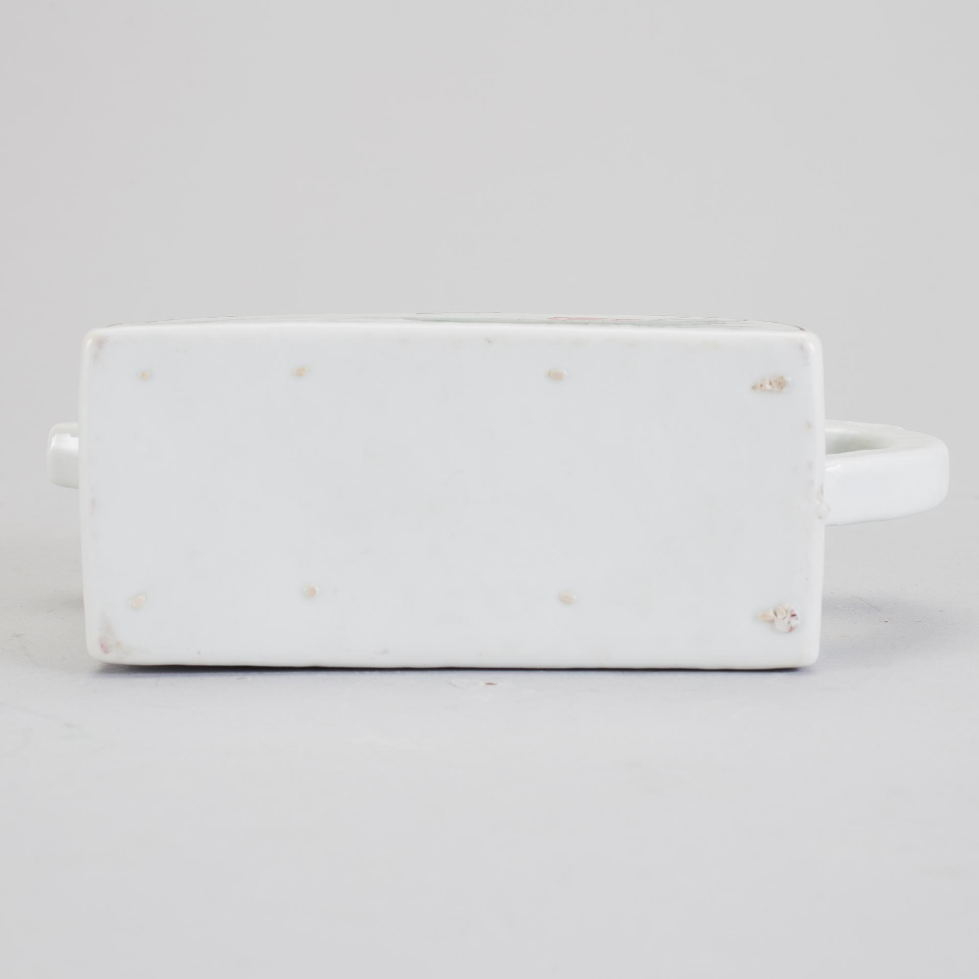 TEKANNA, porslin, Kina, omkring sekelskiftet 1900.