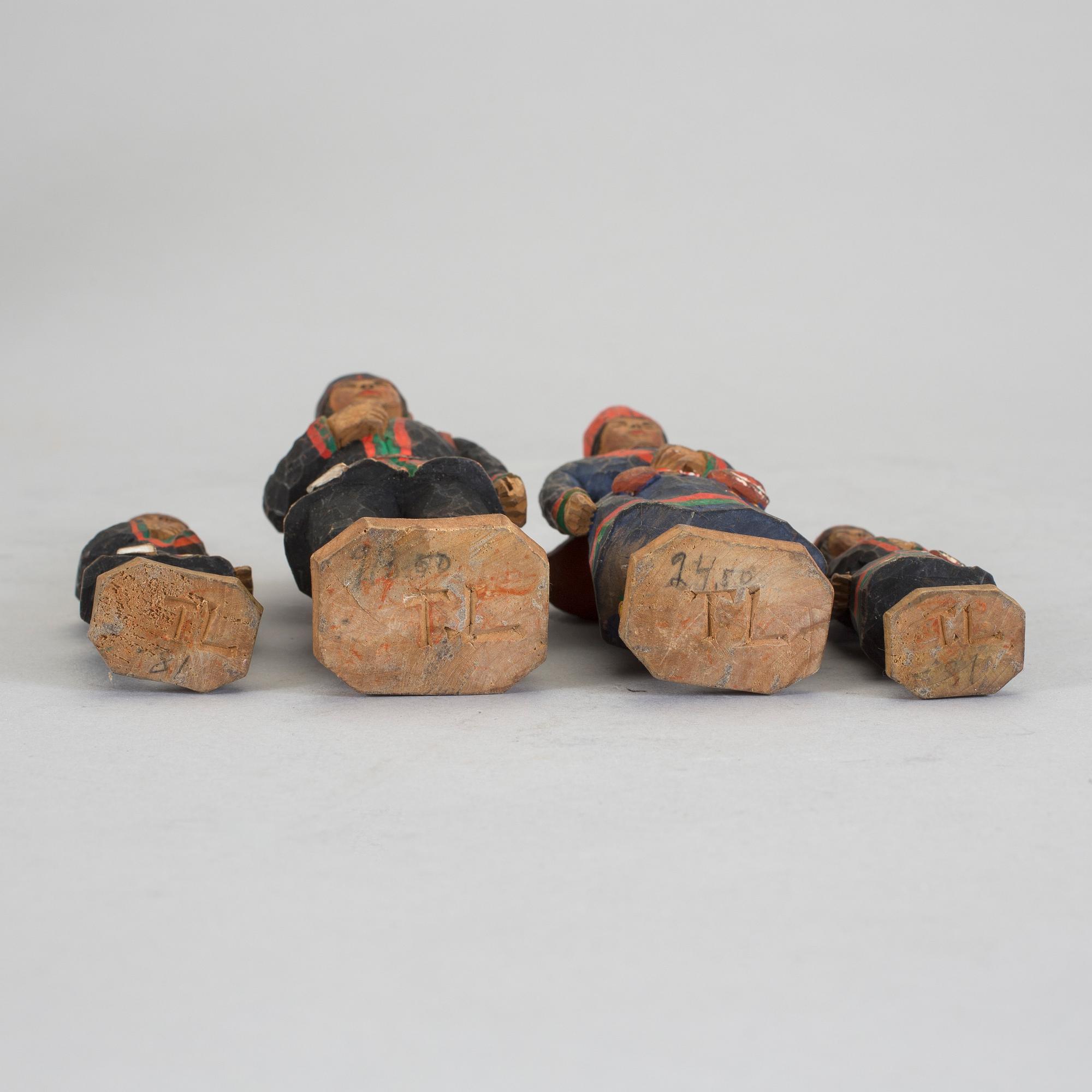TORBORG LINDBERG-KARLSSON, figurer, 4 st, skuret trä, monogramsignerade. 1940-talets slut.