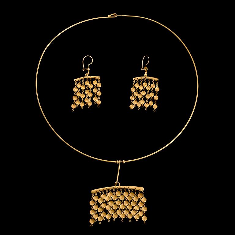 TAPIO WIRKKALA, necklace and earrings, 14K gold. Westerback, Helsinki Finland 1968.