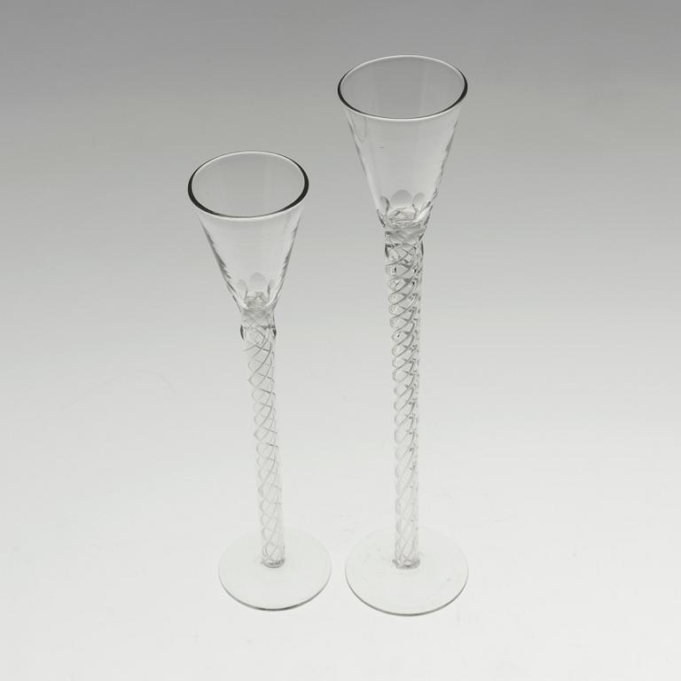 GLAS PÅ FOT, 2 st, 1800-talets slut.