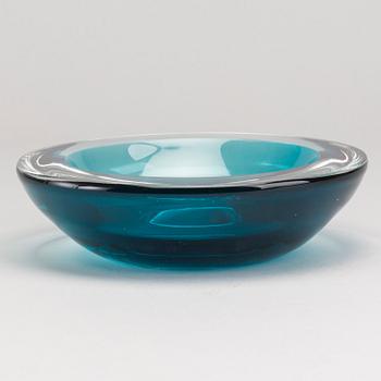 VICKE LINDSTRAND GLASS BOWL.