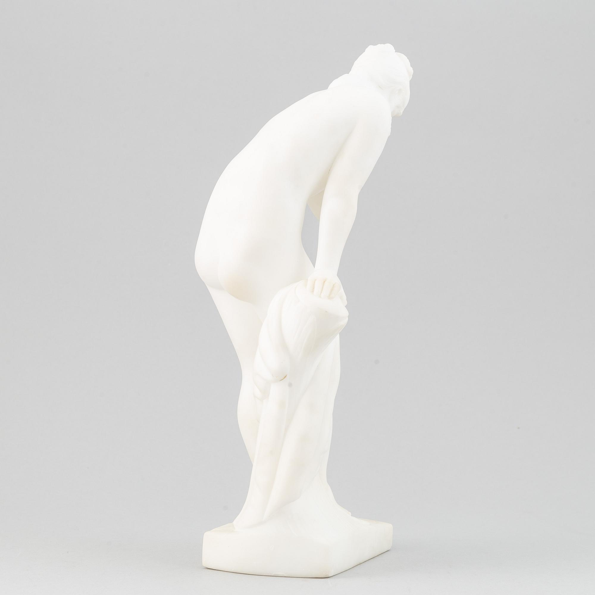 Sculpture, galleria Lapini, Alabaster. Height 36 cm.