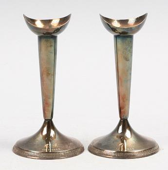 LJUSSTAKAR, ett par. Silver. GAB, Stockholm 1961.