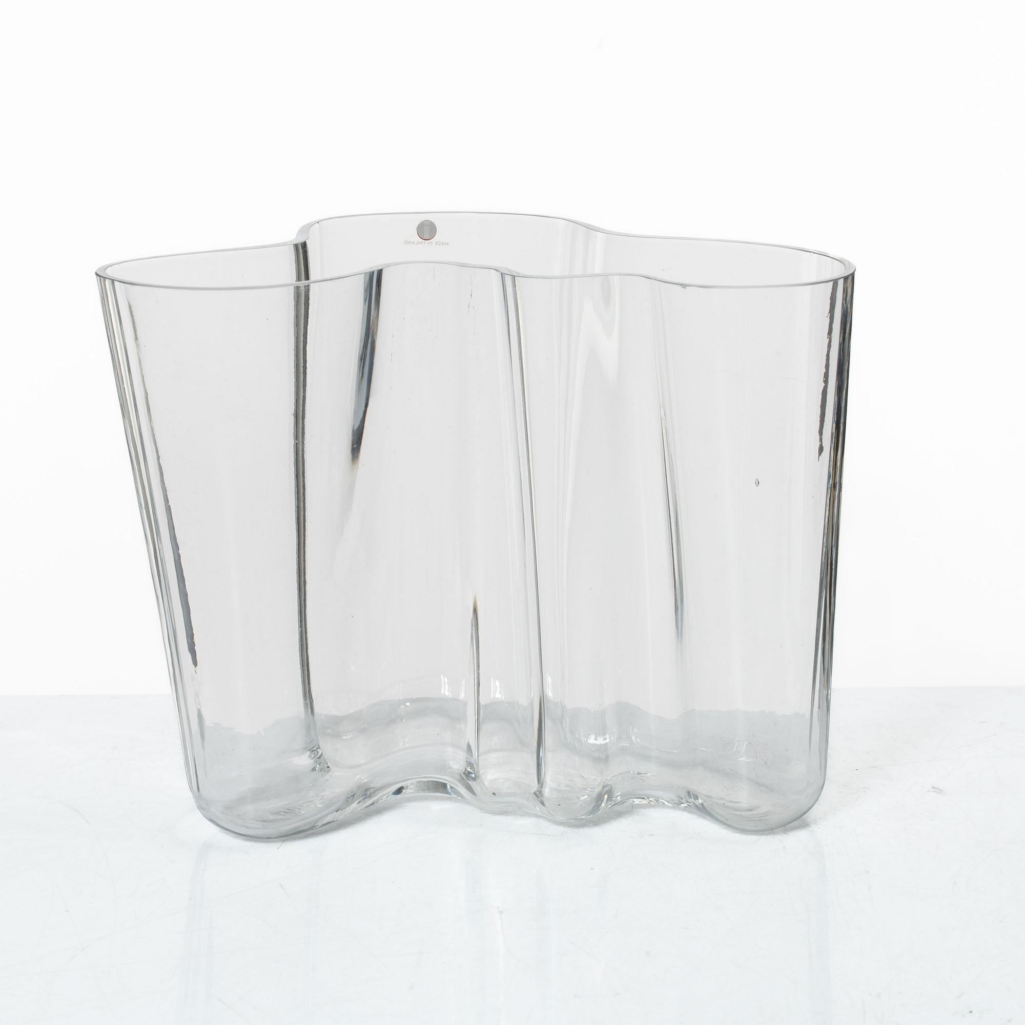 Alvar Aalto, a 'Savoy' glass vase, model 3030, Iittala, Finland.