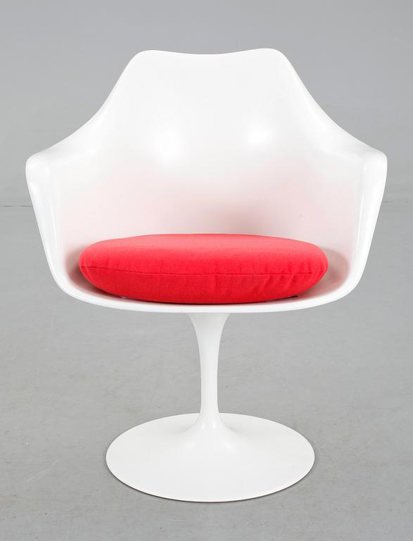 EERO SAARINEN, karmstolar, 6 st, "Tulip", Knoll International, USA.