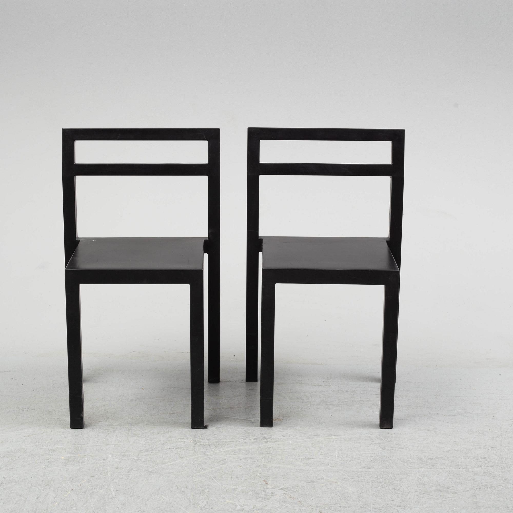 BORIS BERLIN/POUL CHRISTIANSEN, bord med två stolar, "Non", Komplot design, Källemo.