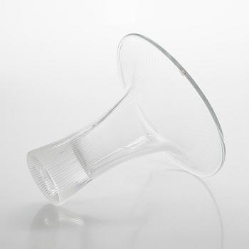 Tapio Wirkkala, maljakko, "Kantarelli", signeerattu Tapio Wirkkala, Iittala 6 / 1994.