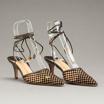 SKOR, "Cabaret", Louis Vuitton.