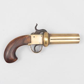 Slaglåsrevolver, svensk, 1800-talets andra hälft.