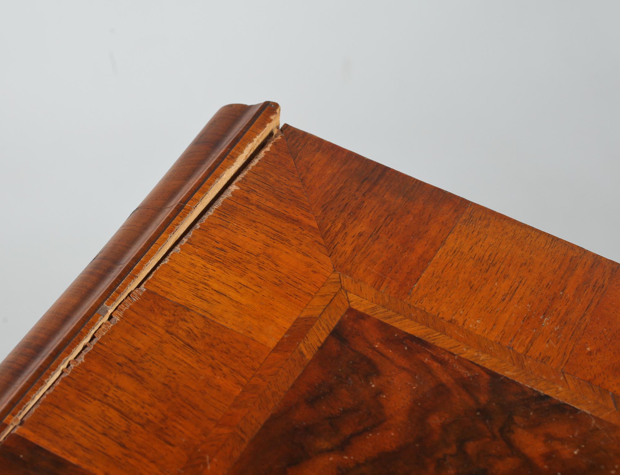 BYRÅ, troligen England, 1700-tal.