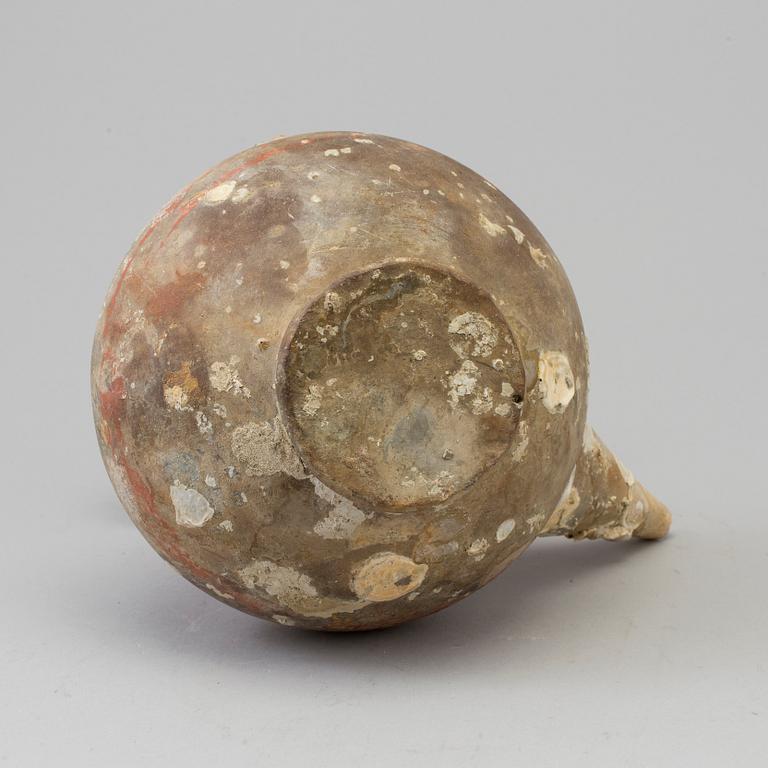 A Chinese kendi, Song/Yuan dynasty.