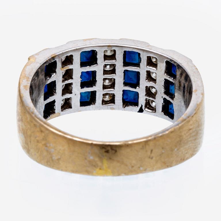 Ring 18K whitegold sapphires and brilliant-cut diamonds approx 0,30 ct in total.