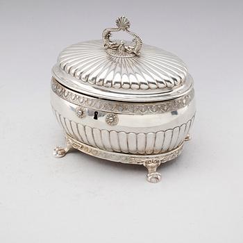 SOCKERSKRIN, silver, Carl Wilhelm Troselius, Stockholm 1825-1842. Vikt ca 660 gram.