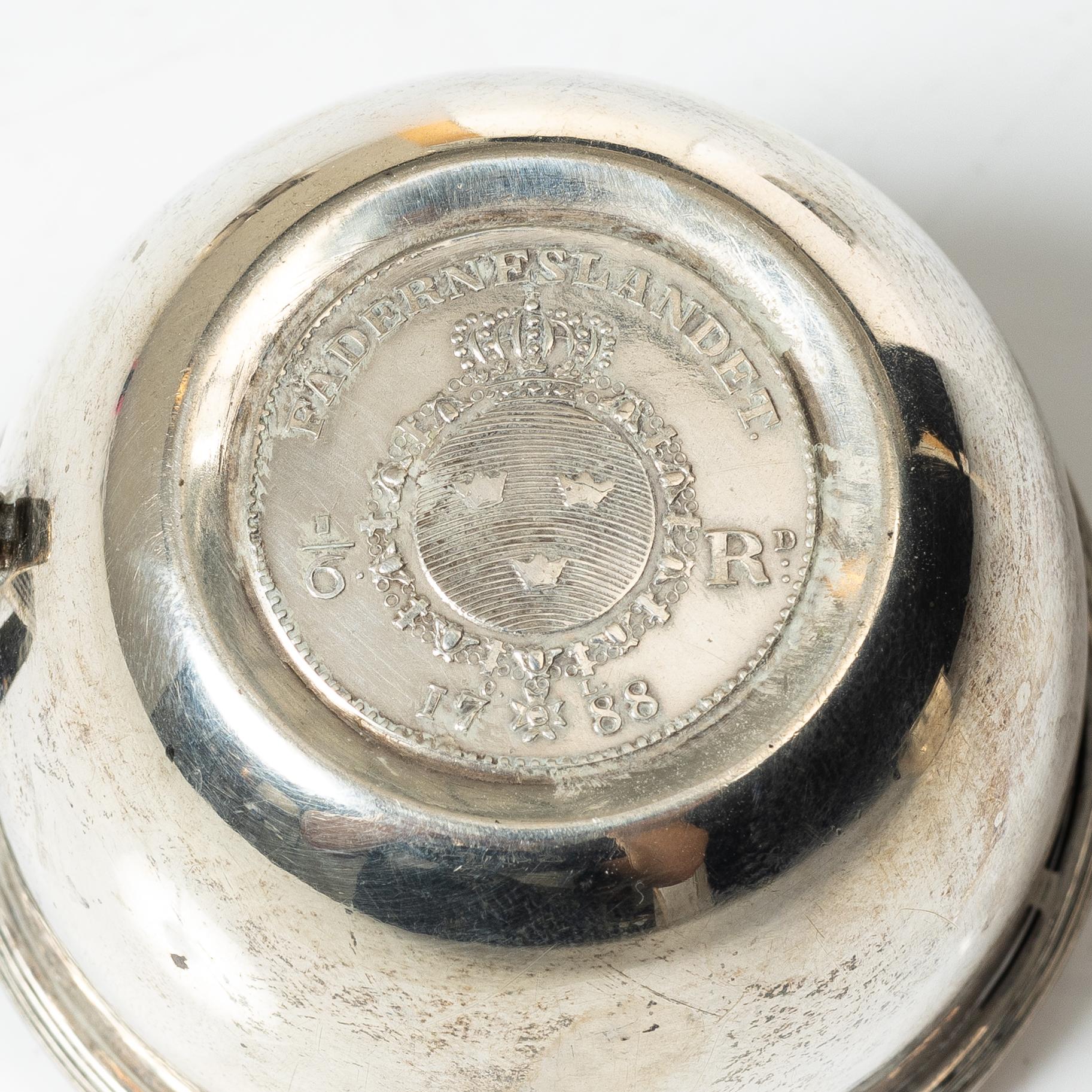 Punch cups, 6 pcs, silver, CG Hallberg, Stockholm 1917.