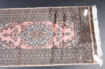 GALLERIMATTA, orientalisk, 256 x 80.