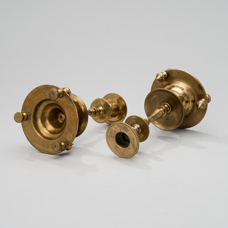 LJUSSTAKAR, mässing. Ryssland.