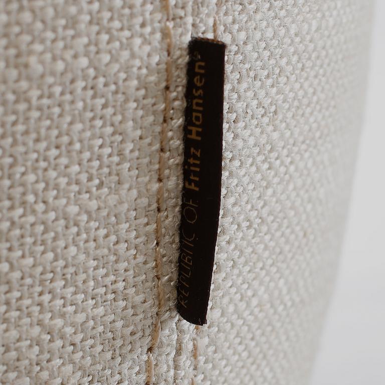 SOFFA, 2 delar, "Alphabet", Piero Lissoni för Fritz Hansen. Inköpt 2013/2014.