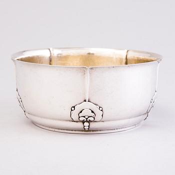 Three Danish silver bowls, two with mark of Grann & Laglye and one marked Christian F. Heise, 1922-37.