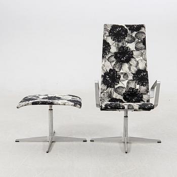 Arne Jacobsen, Stol med fotpall, Fritz Hansen, Danmark, 2000-tal.