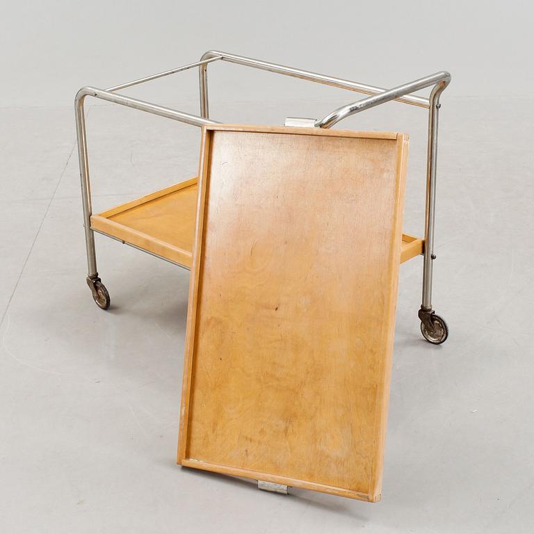 SERVERINGSVAGN, funkis, 1900-talets mitt.