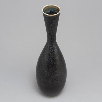 CARL-HARRY STÅLHANE, a unique stoneware vasae, Rörstrand 1955.