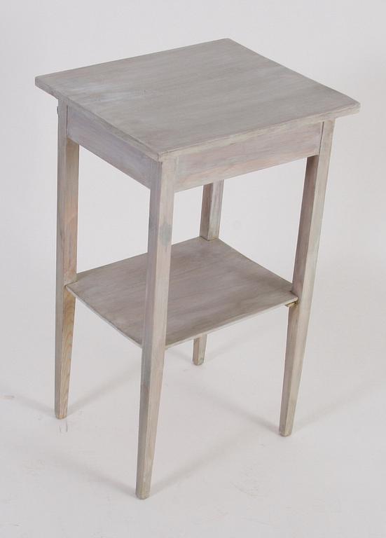 NATTYGSBORD, gustaviansk stil.