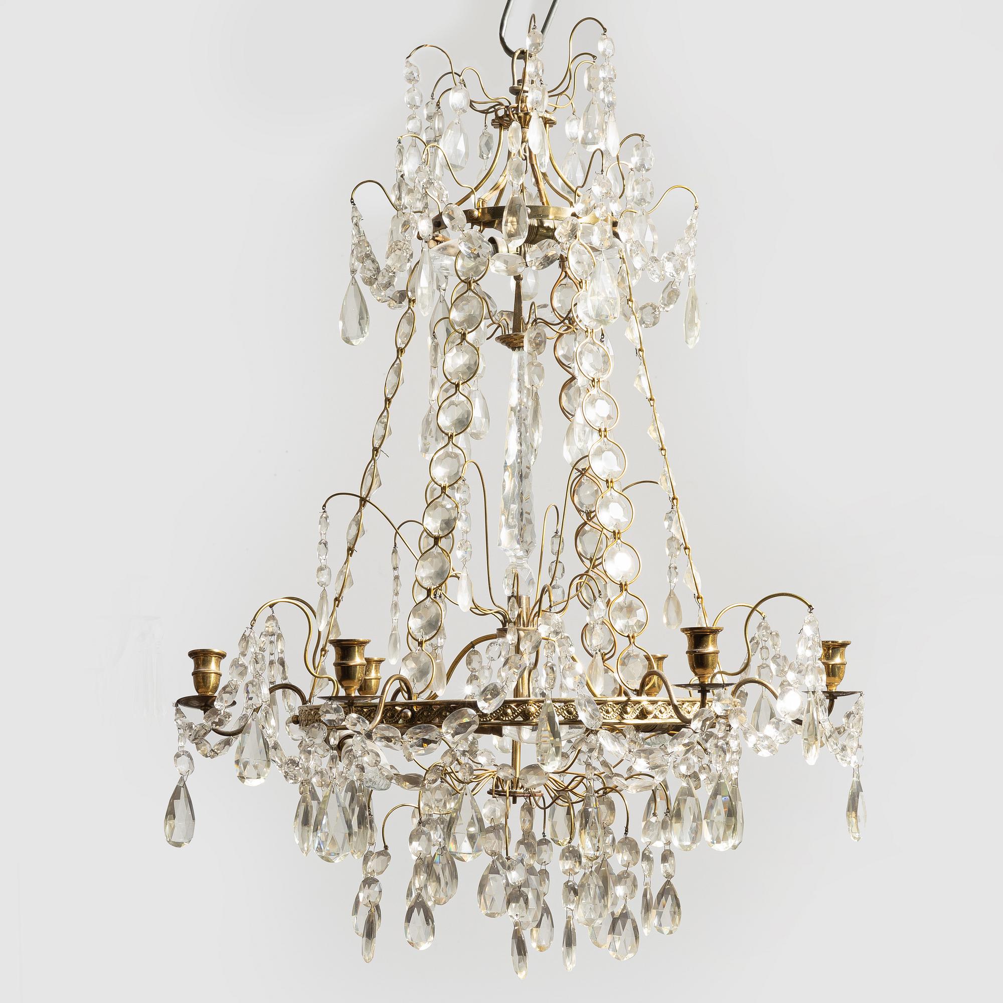 A Gustavian style chandelier, mid-20th Century.