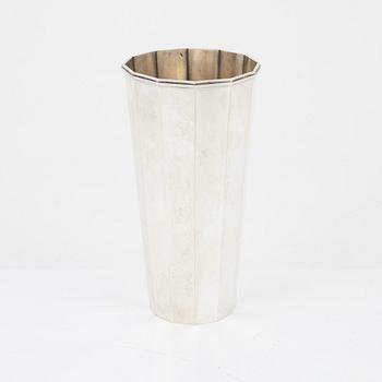Wiwen Nilsson, a sterling silver vase, Lund 1948.