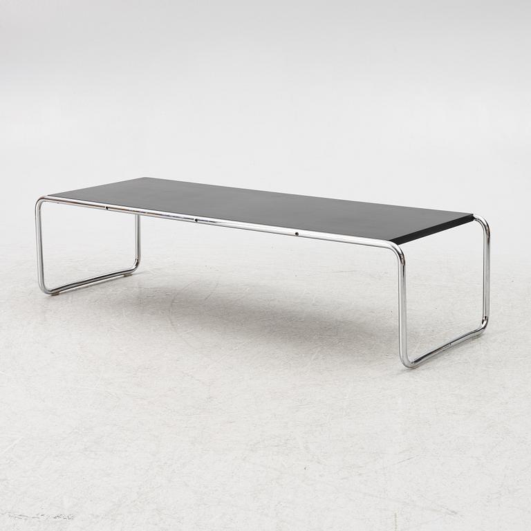 Marcel Breuer, soffbord, "Laccio table", Knoll.