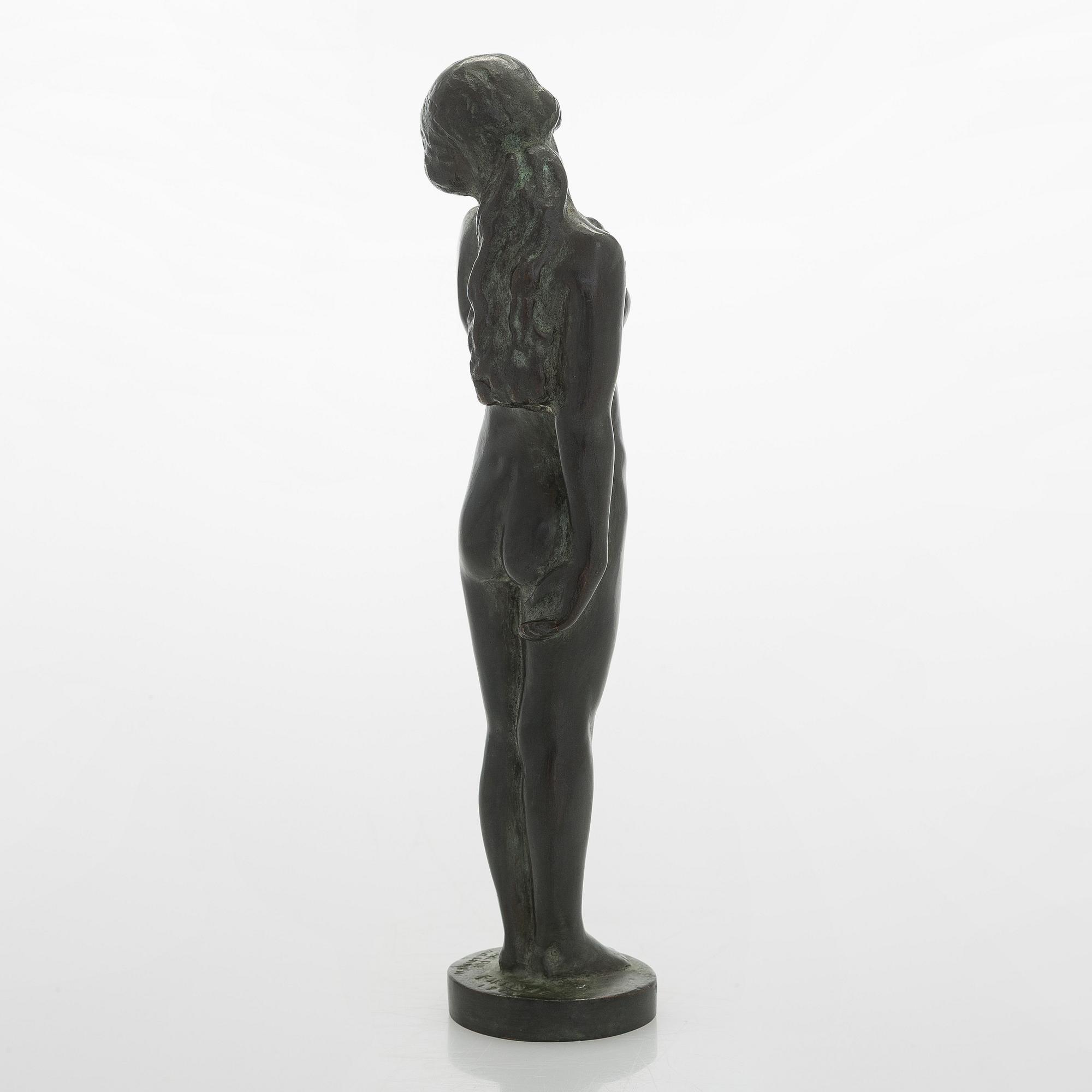 Aarre Aaltonen, Standing woman.