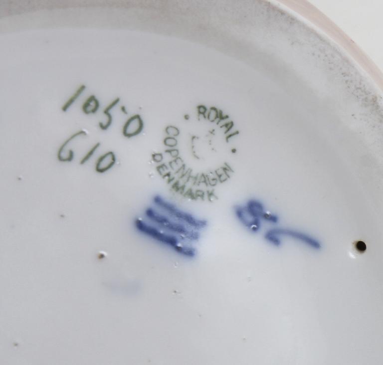 FIGURIN och FAT, porslin, Royal Copenhagen.