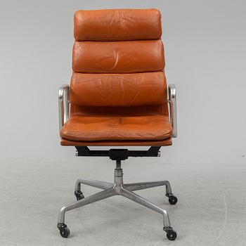 CHARLES AND RAY EAMES, soft pad chair, Herman Miller.