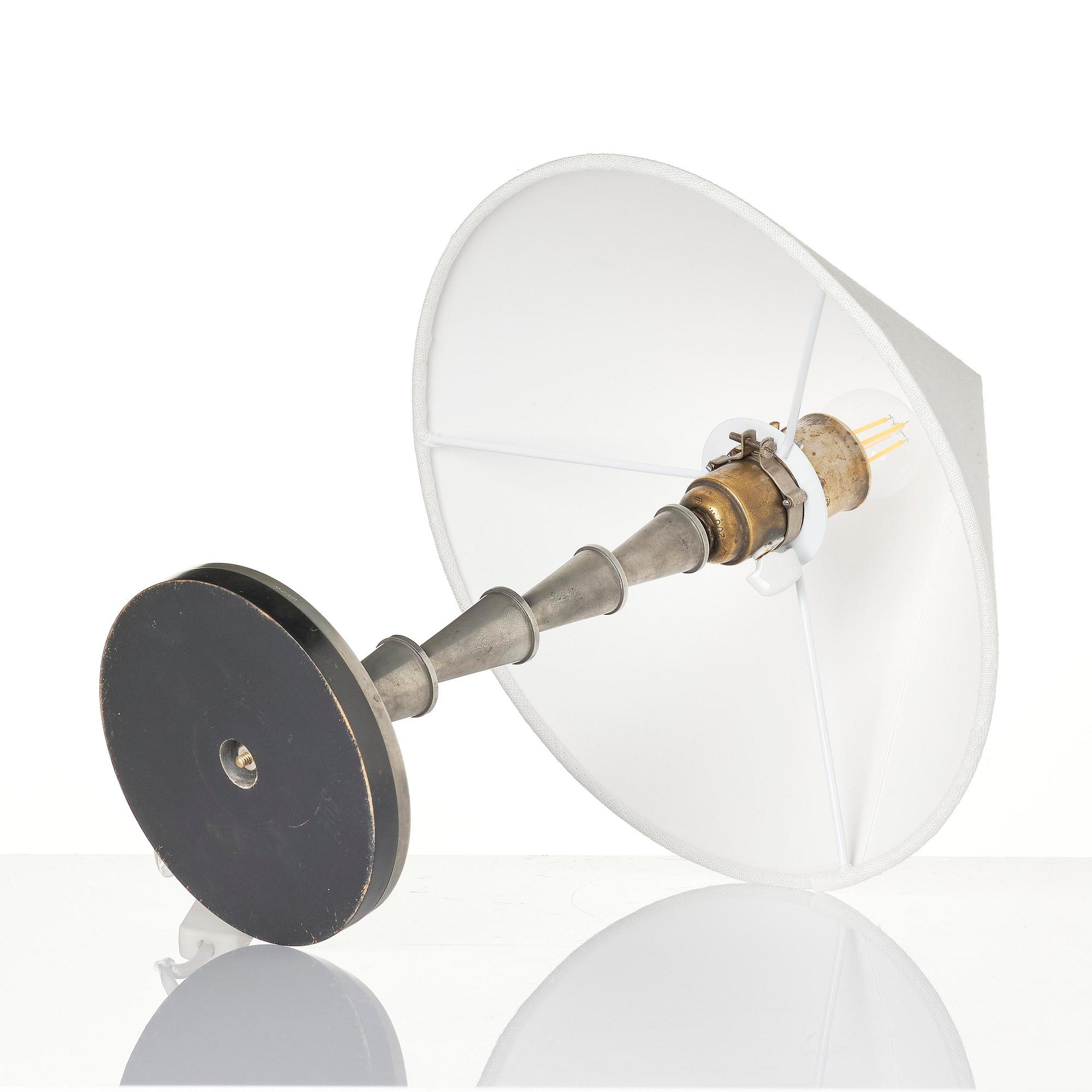 Sylvia Stave, attributed to, a rare table lamp model "5117", C.G. Hallberg, Stockholm, 1930s.