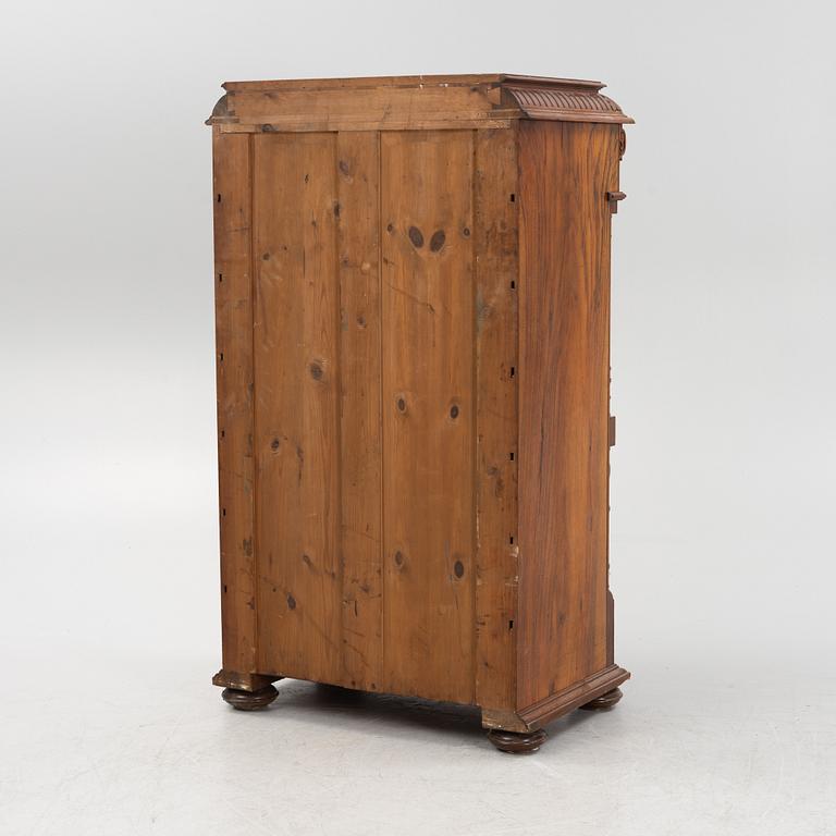 Byrå, nyrenässans, sent 1800-tal.