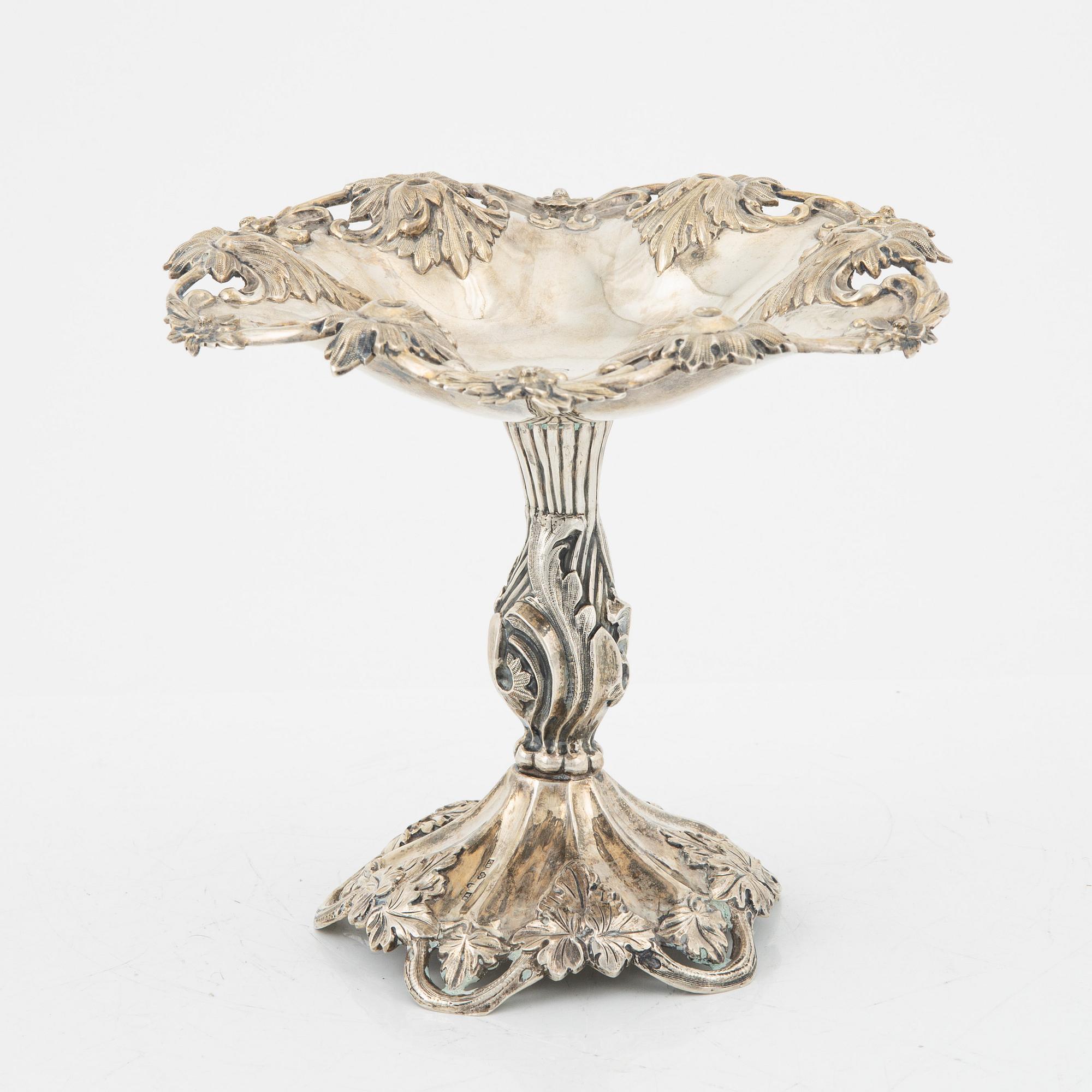 Christian Hammer, skål på fot, silver, nyrokoko, Stockholm 1867.