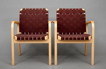 KARMSTOLAR, ett par, modell 45, Alvar Aalto, Artek. Modellen formgiven 1947.